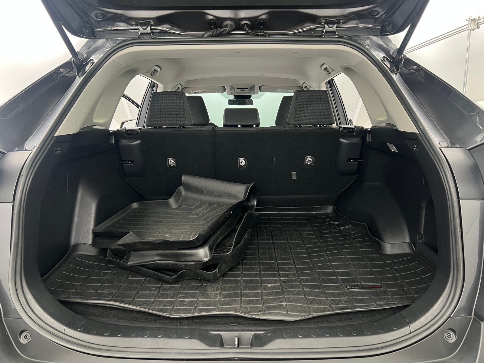 Thumbnail: 2019 Toyota RAV4 - 7