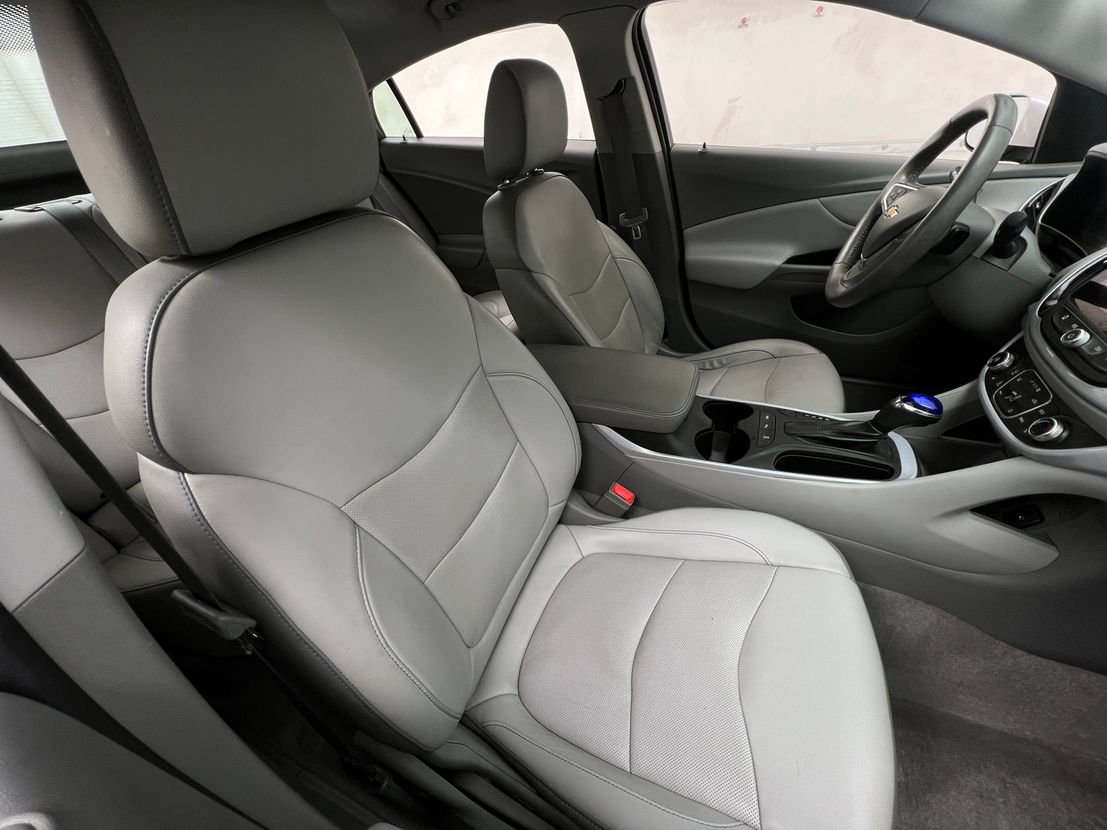 Thumbnail: 2018 Chevrolet Volt - 2
