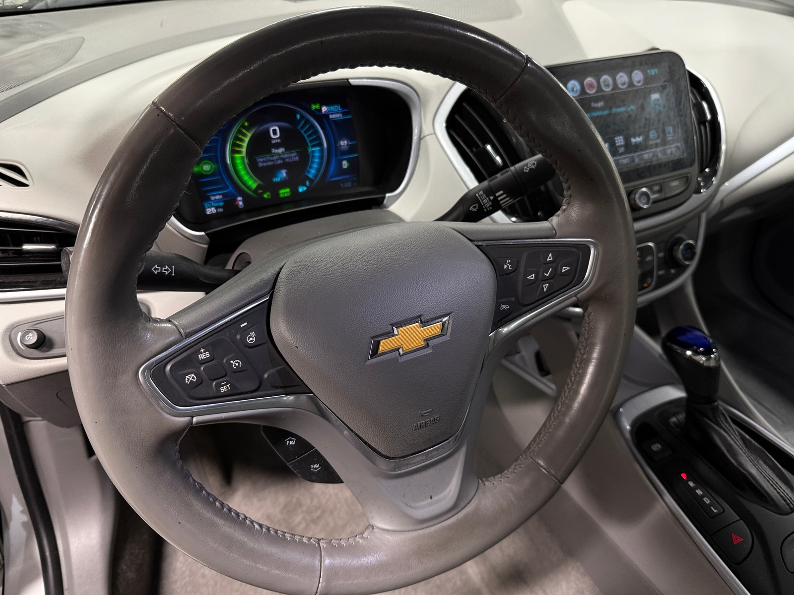 Thumbnail: 2018 Chevrolet Volt - 5