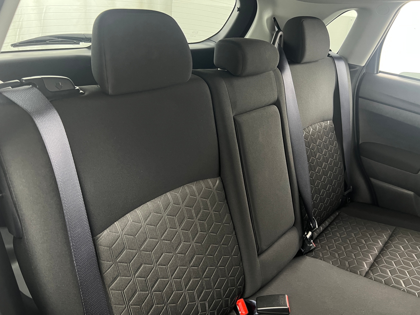 Thumbnail: 2024 Mitsubishi Outlander Sport - 6
