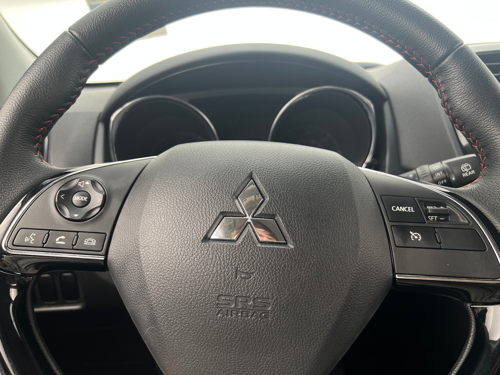 Thumbnail: 2024 Mitsubishi Outlander Sport - 5