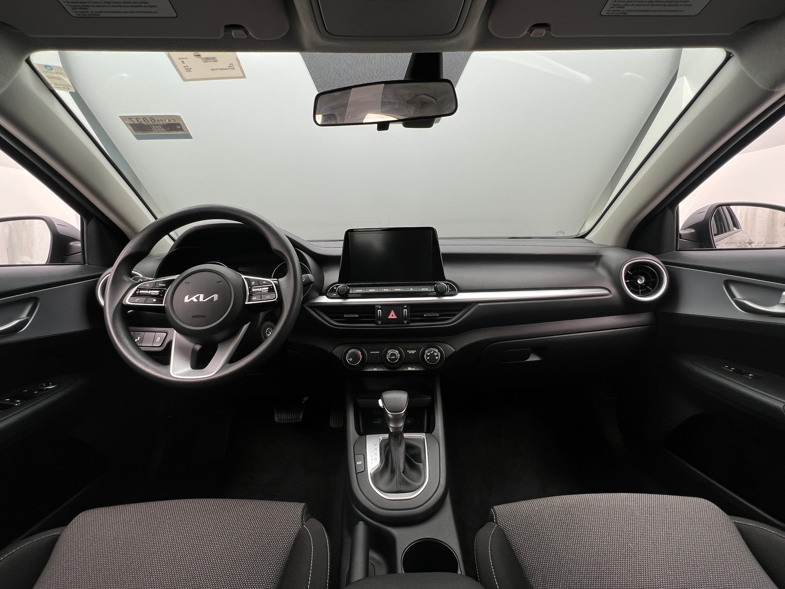 Thumbnail: 2024 Kia Forte - 3
