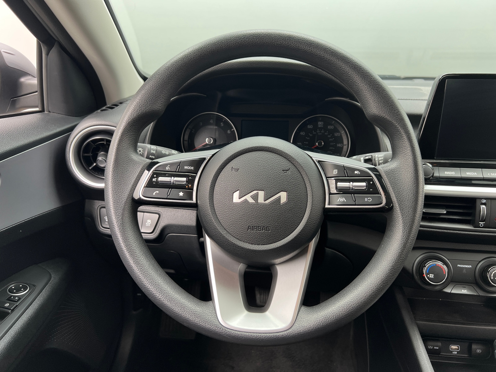 Thumbnail: 2024 Kia Forte - 5