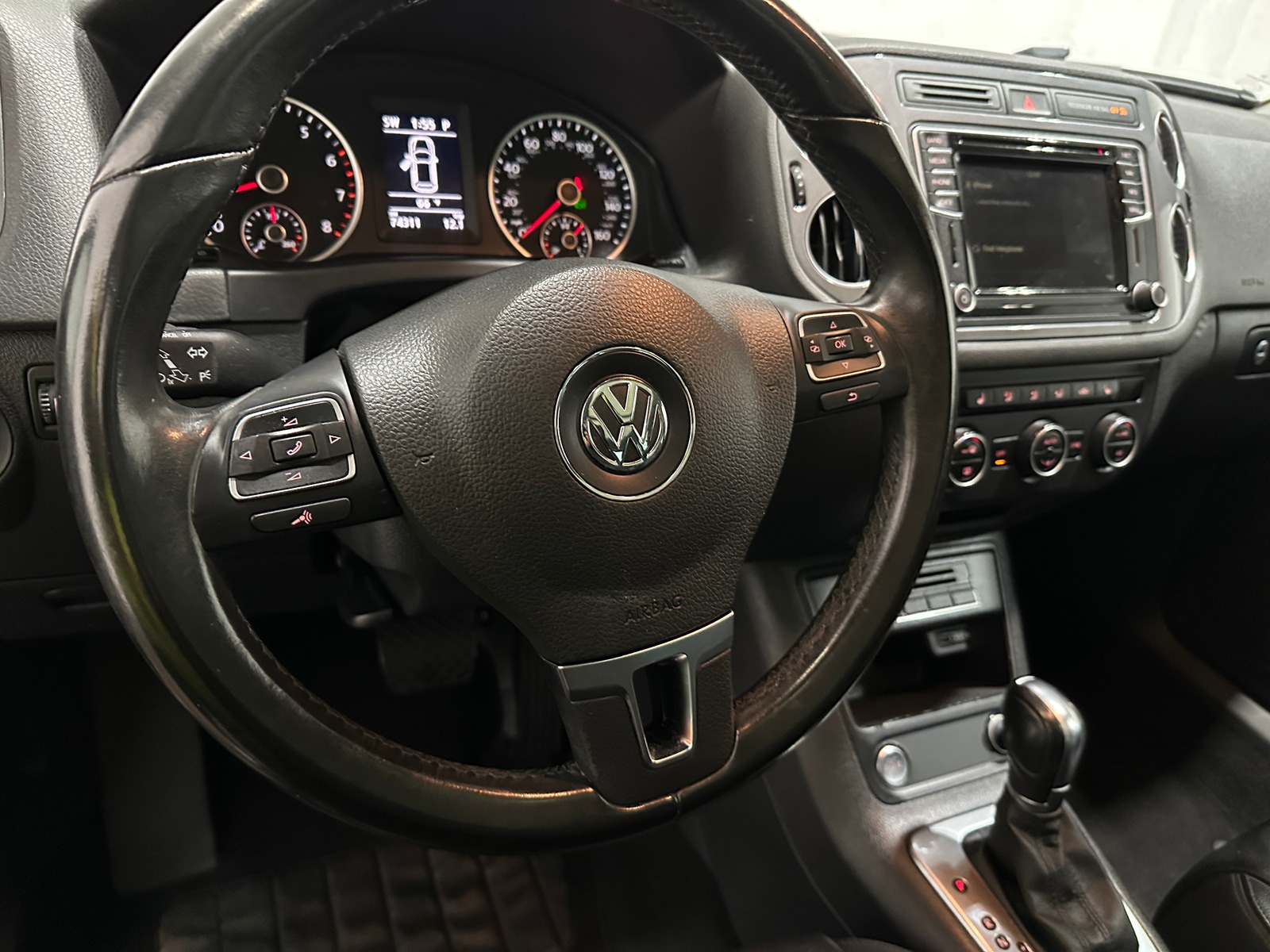 Thumbnail: 2016 Volkswagen Tiguan - 5