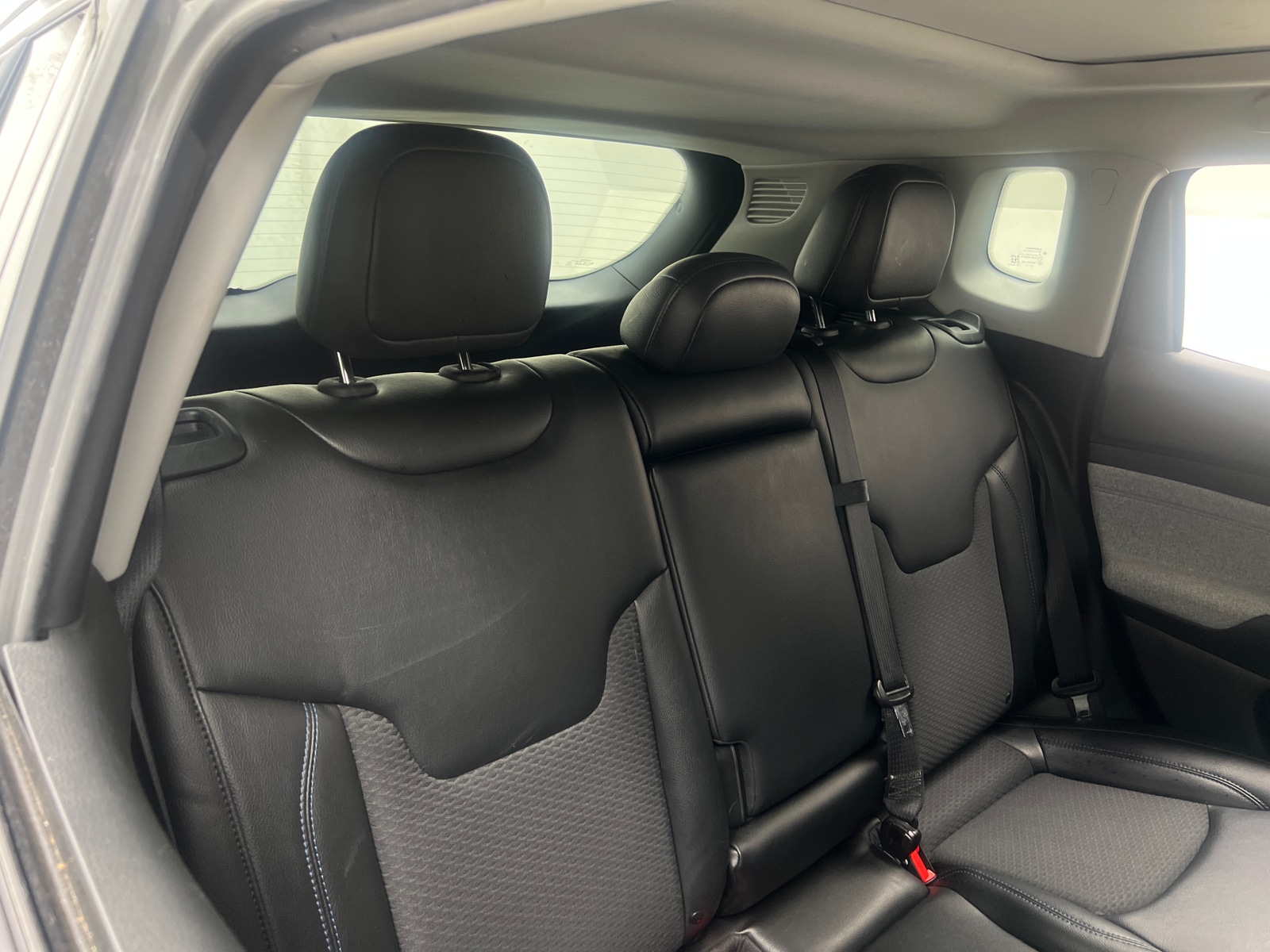 Thumbnail: 2022 Jeep Compass - 6