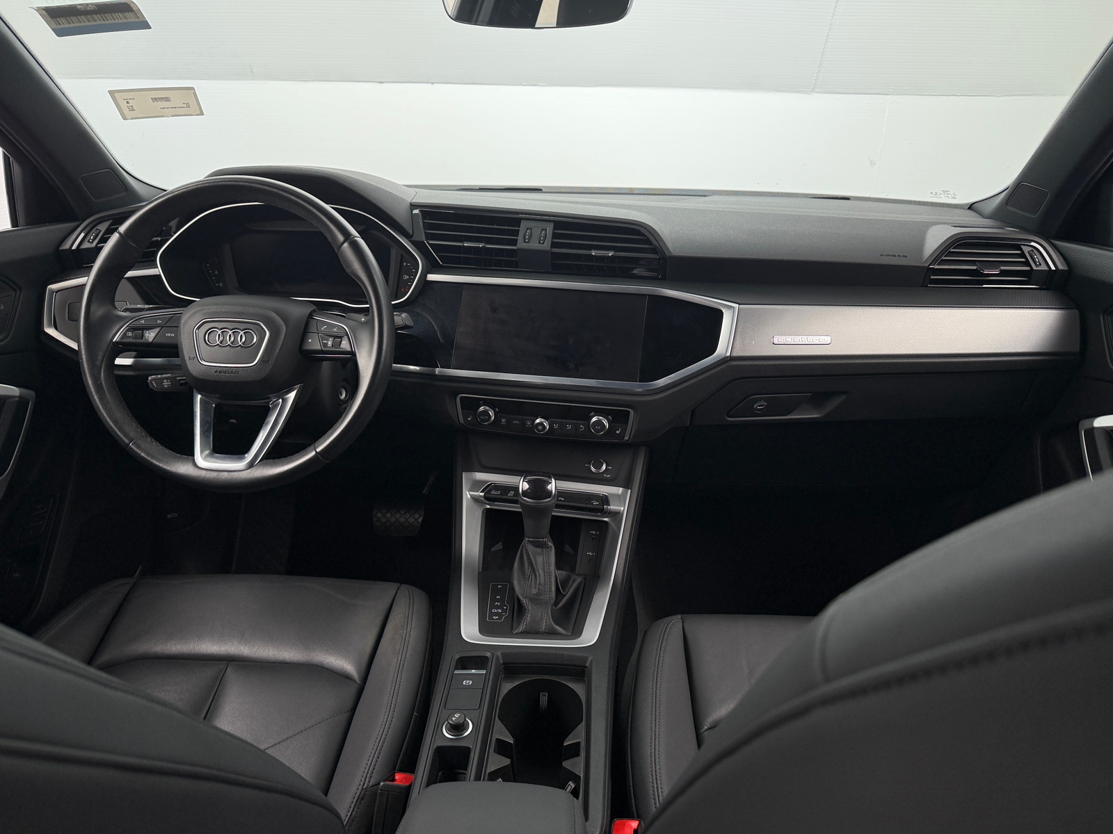 Thumbnail: 2022 Audi Q3 - 2