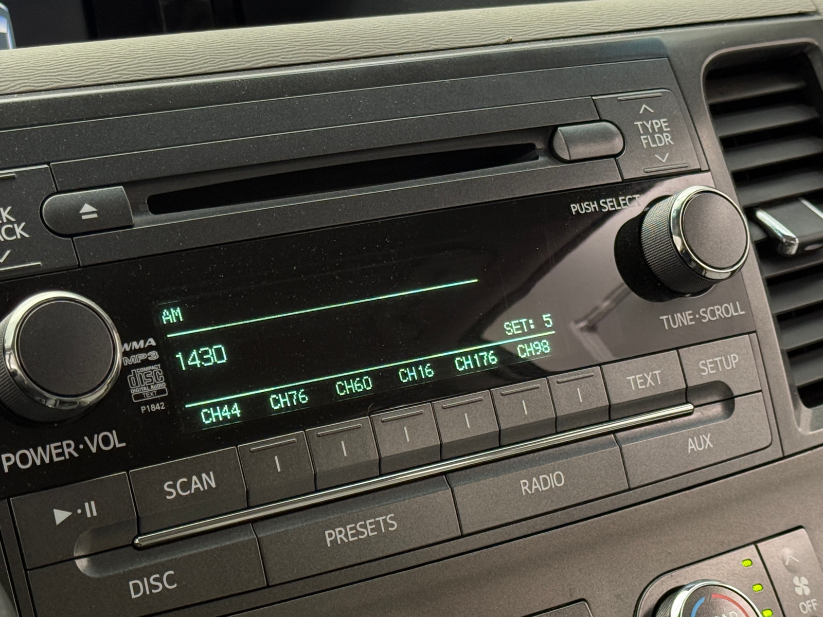 Thumbnail: 2012 Toyota Sienna - 4