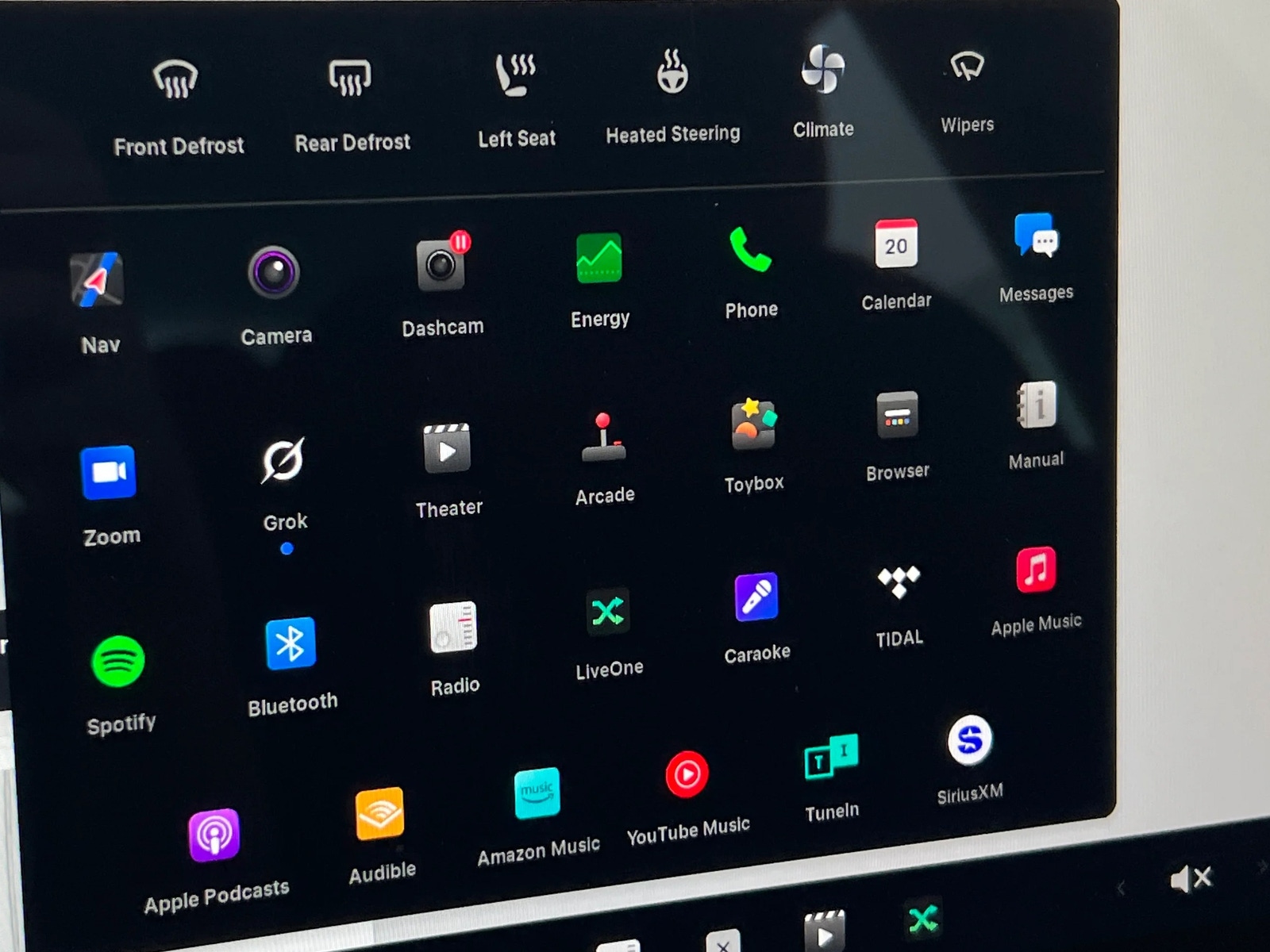 Thumbnail: 2023 Tesla Model 3 - 3