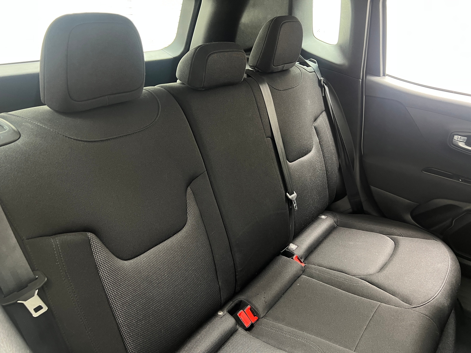 Thumbnail: 2021 Jeep Renegade - 6