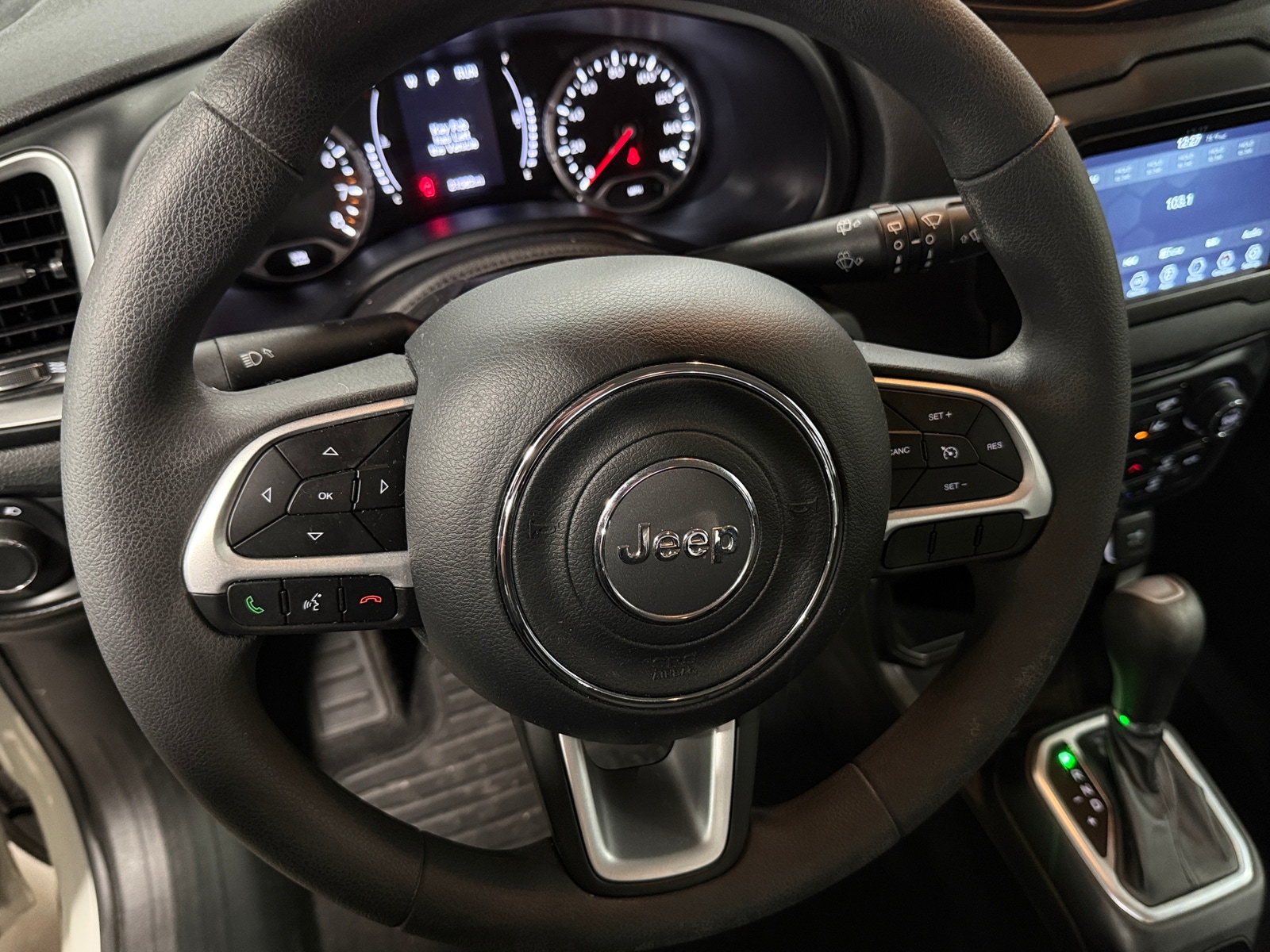 Thumbnail: 2021 Jeep Renegade - 5