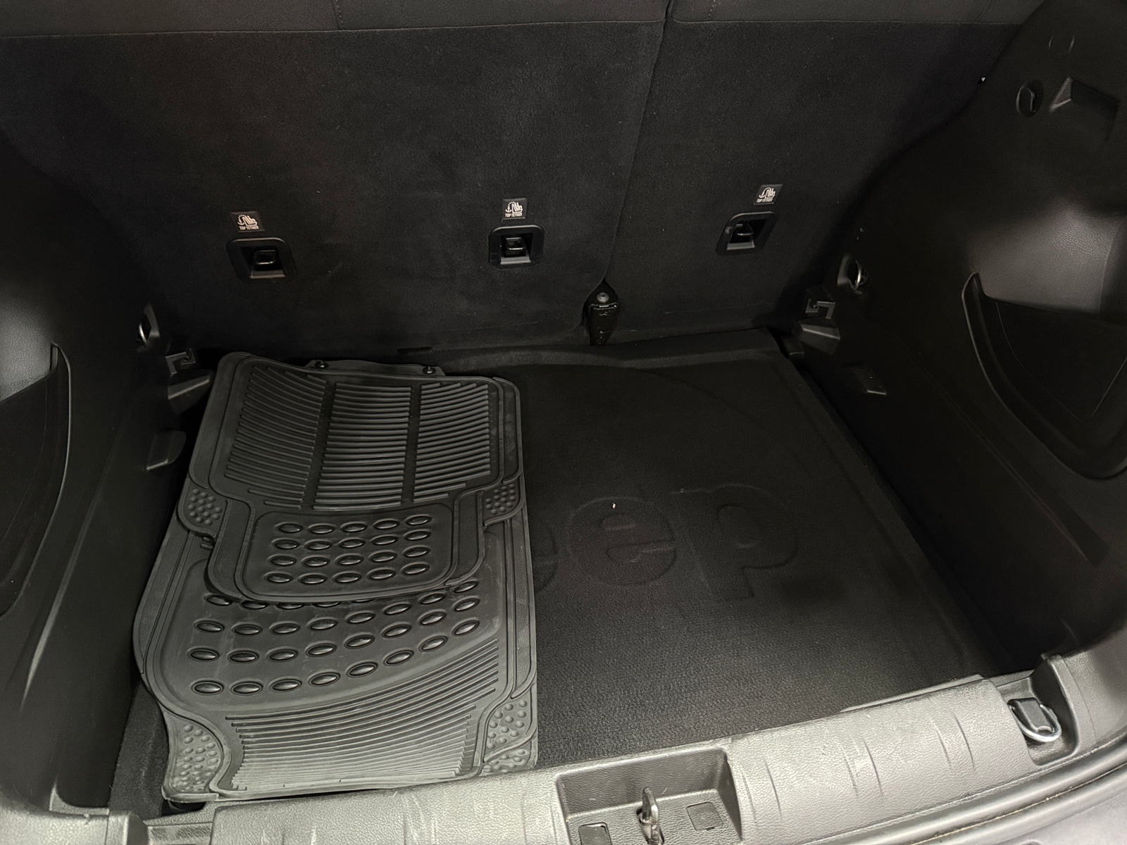 Thumbnail: 2021 Jeep Renegade - 7
