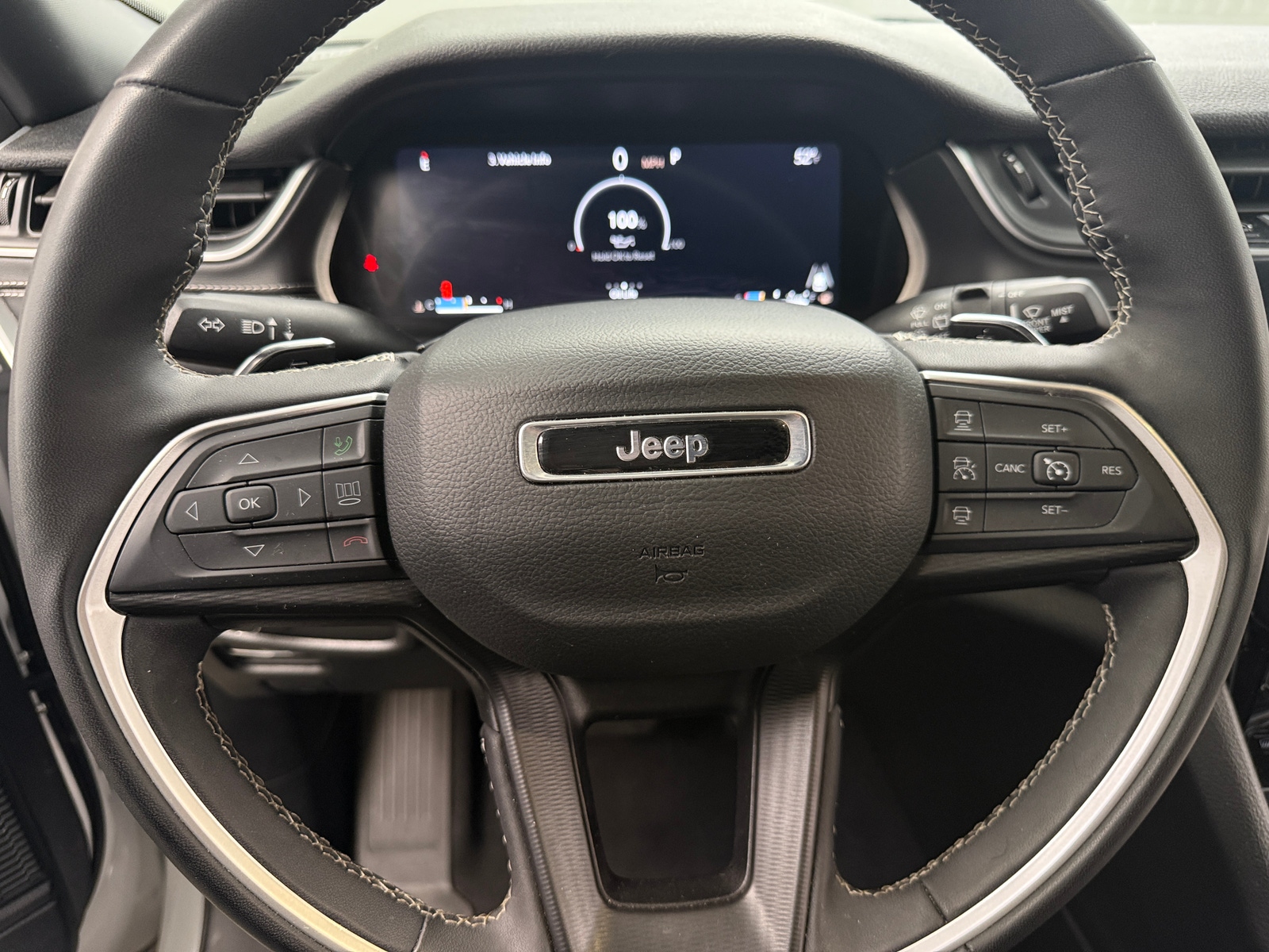 Thumbnail: 2024 Jeep Grand Cherokee L - 5