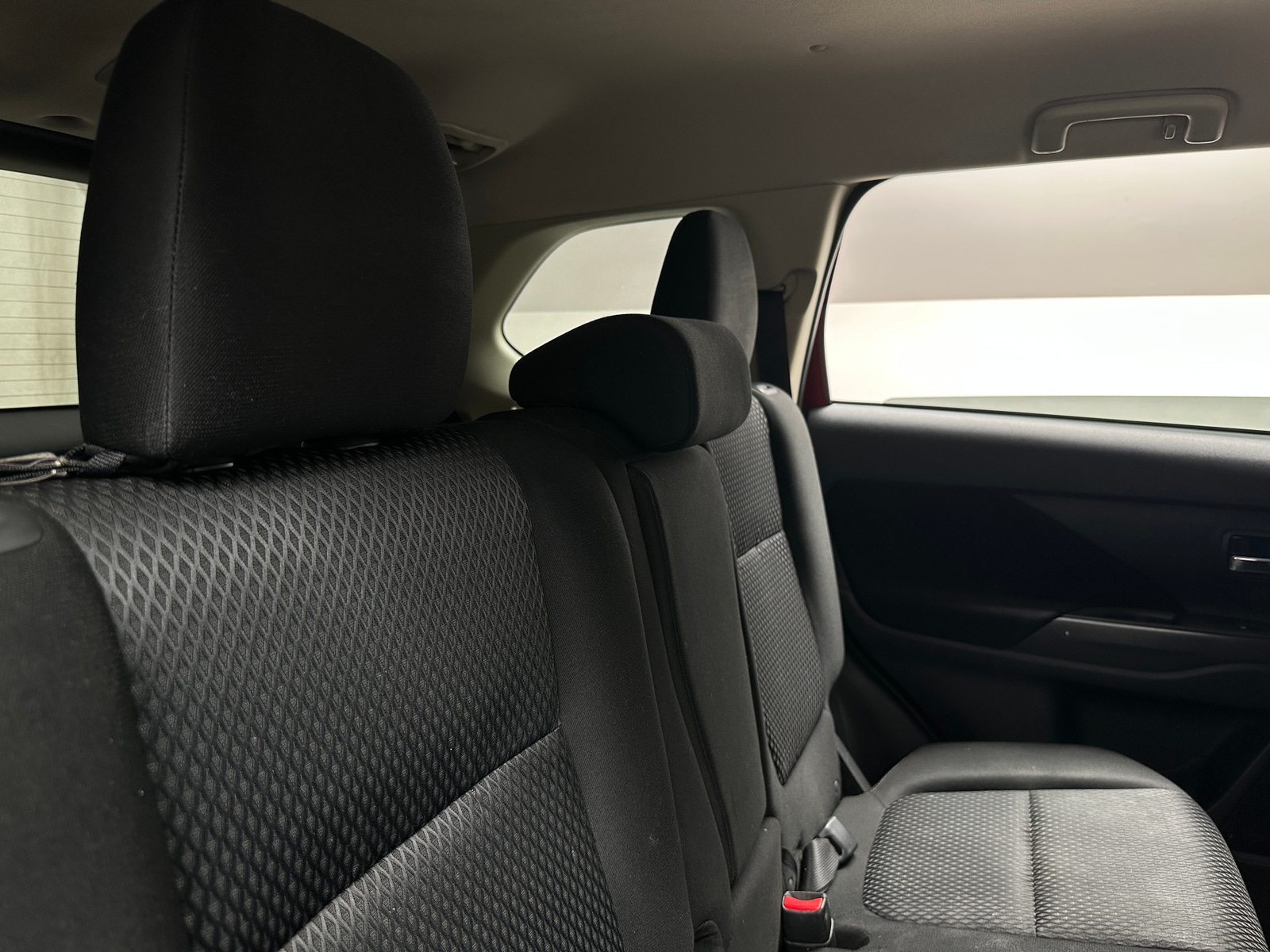 Thumbnail: 2018 Mitsubishi Outlander - 6