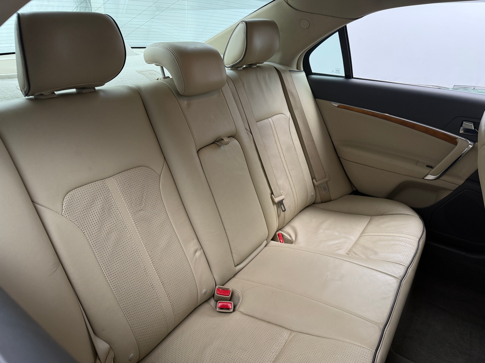 Thumbnail: 2012 Lincoln MKZ - 5