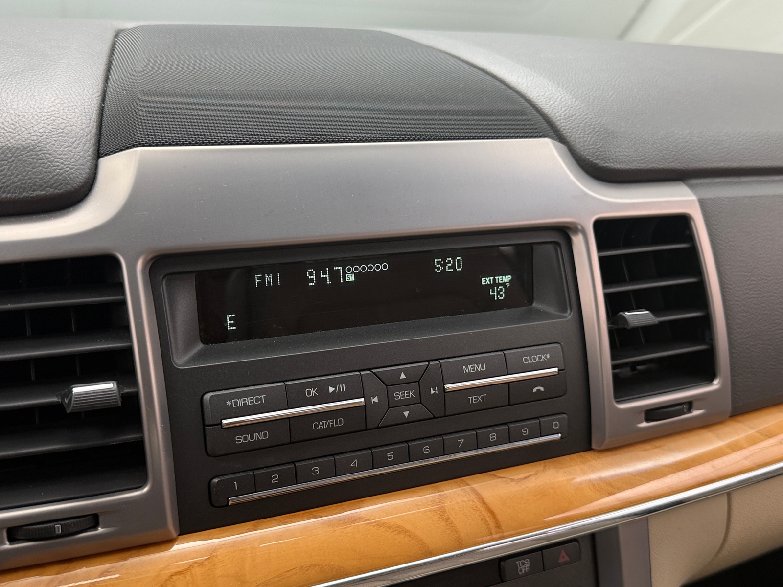 Thumbnail: 2012 Lincoln MKZ - 3