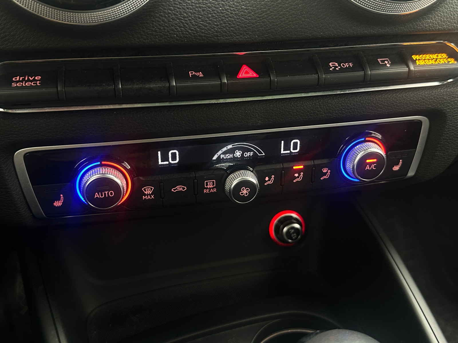 Thumbnail: 2015 Audi A3 - 3