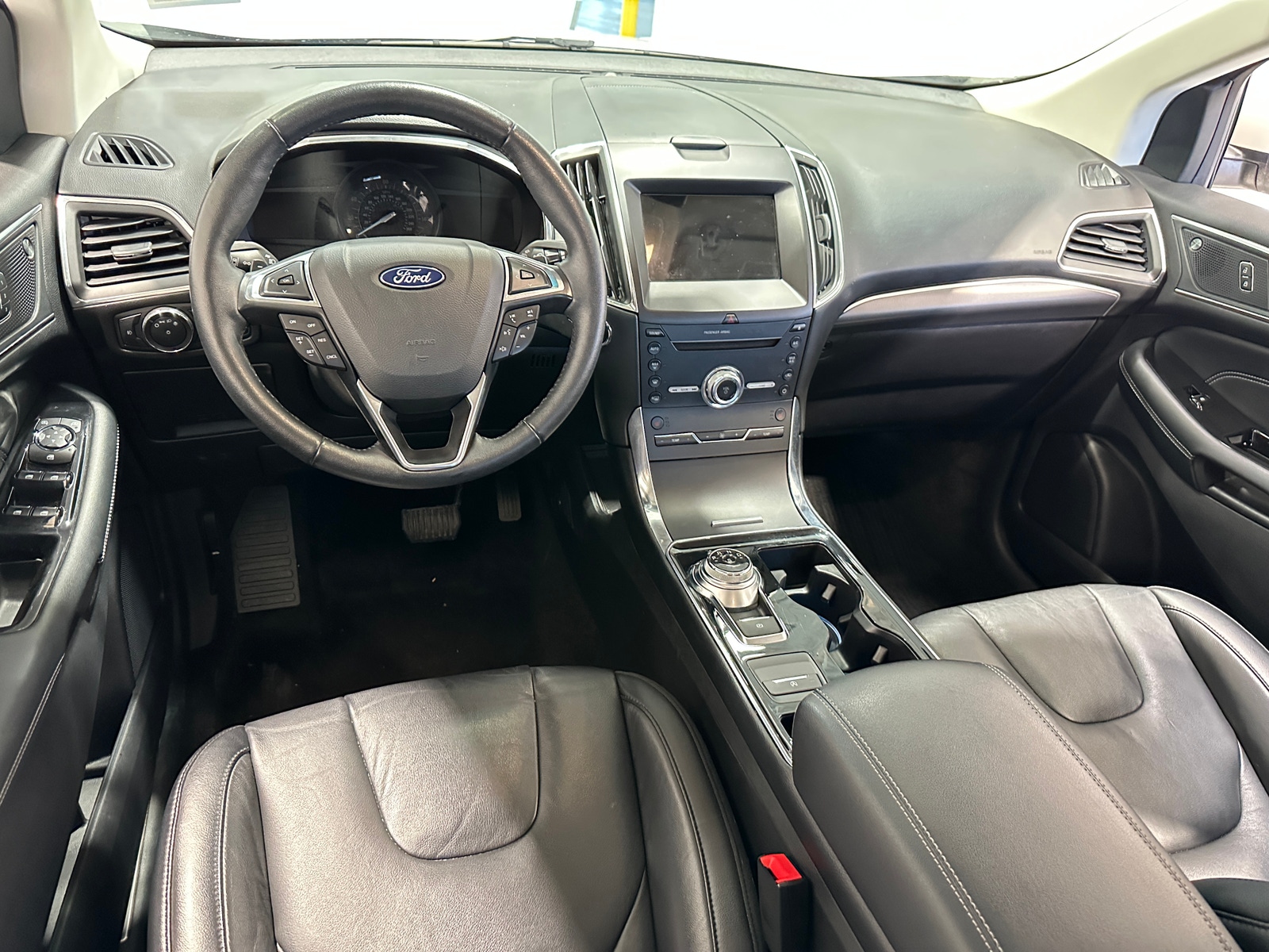 Thumbnail: 2019 Ford Edge - 2