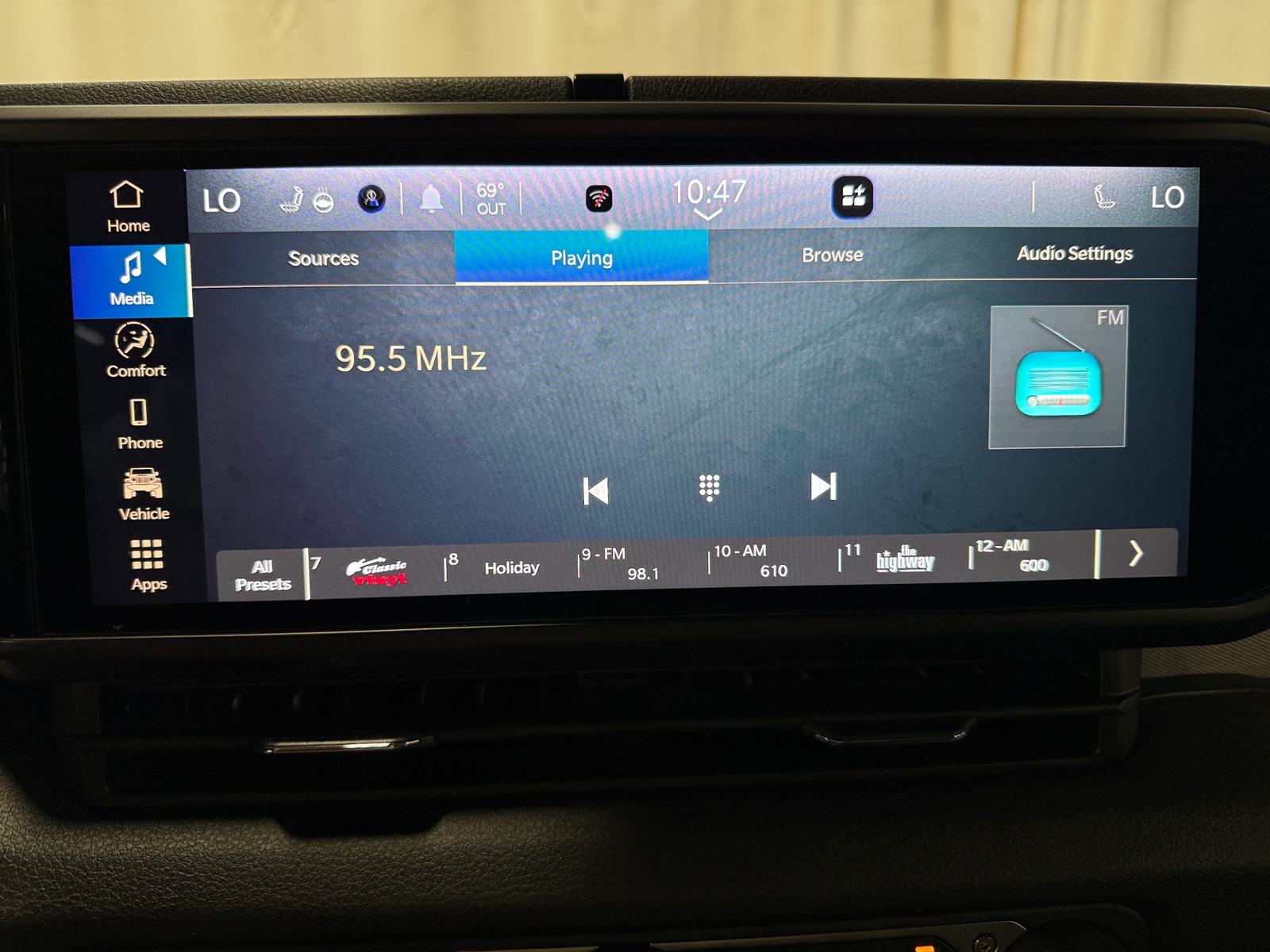 Thumbnail: 2024 Jeep Wrangler - 4