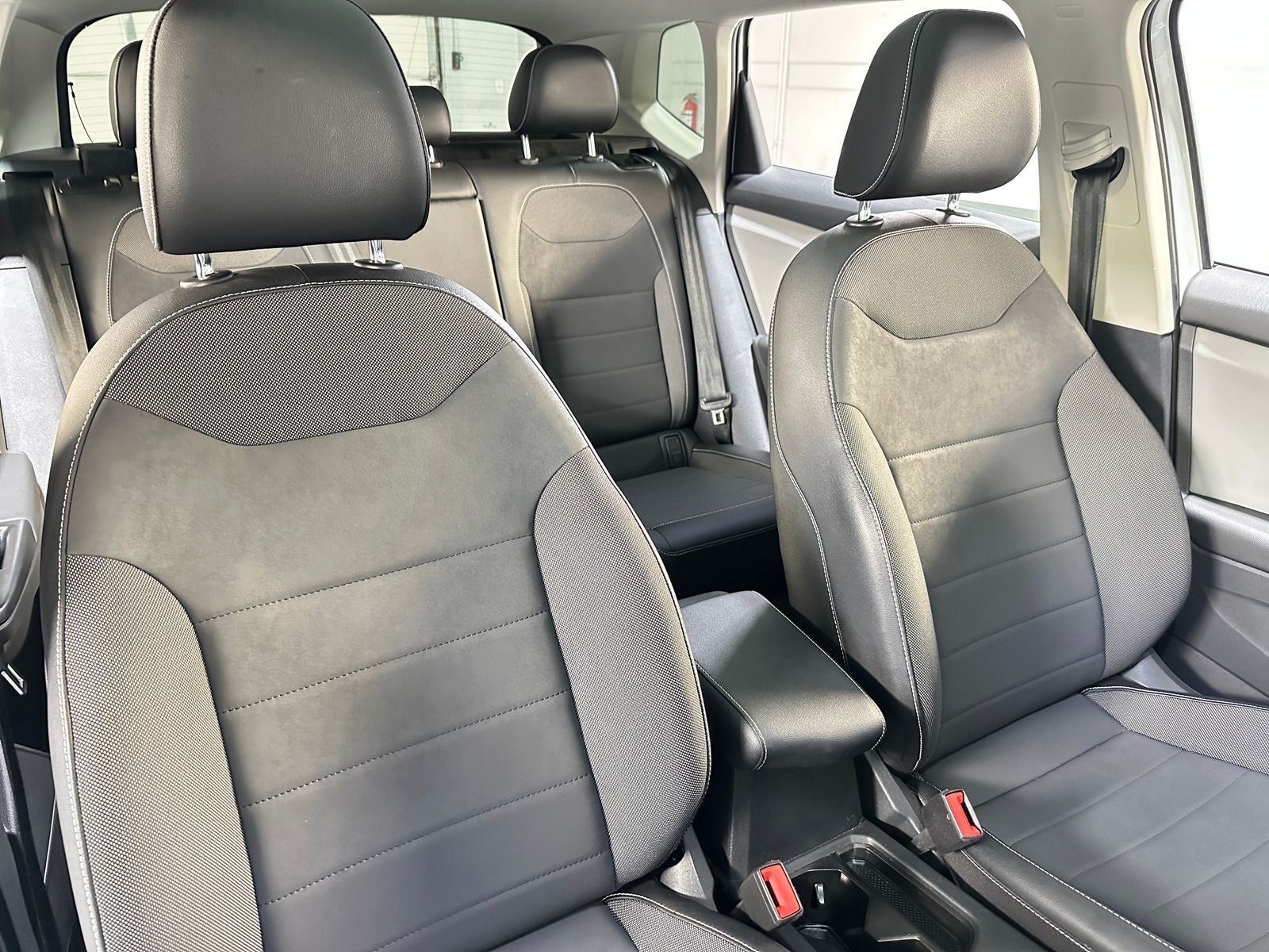 Thumbnail: 2022 Volkswagen Taos - 2