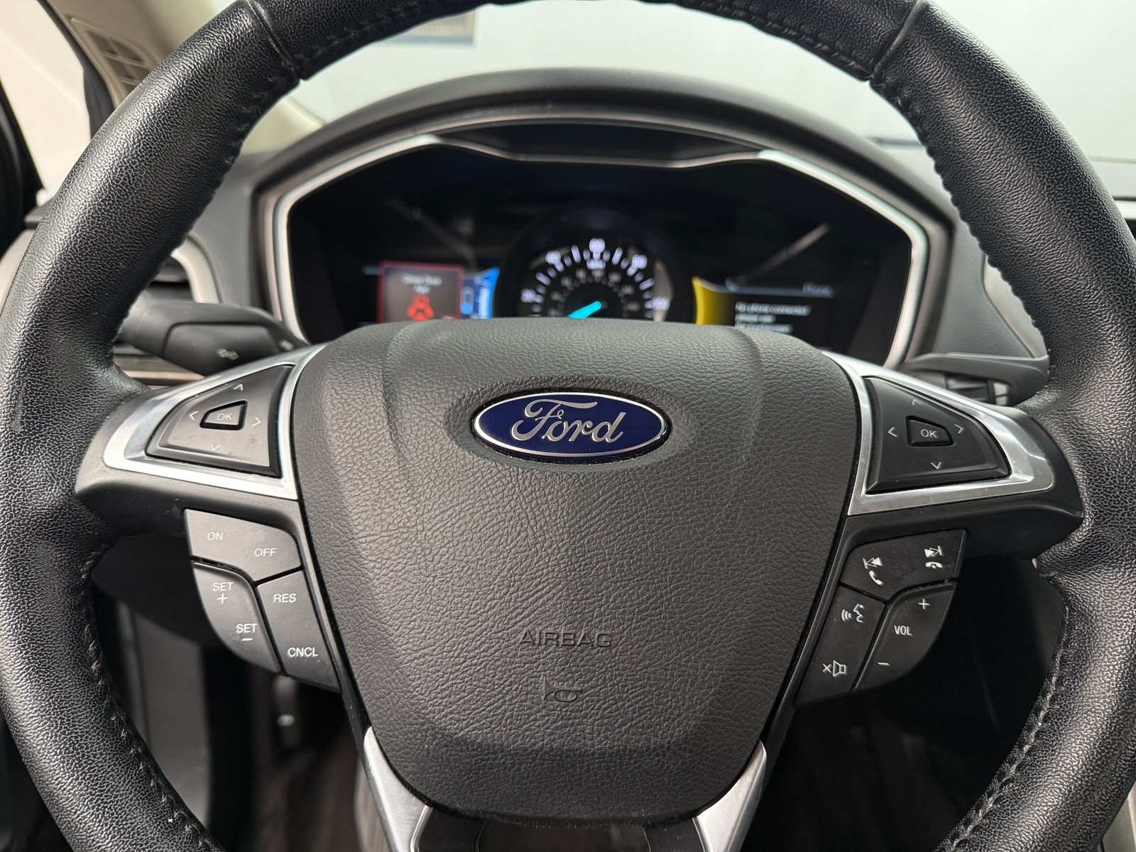 Thumbnail: 2017 Ford Fusion - 4