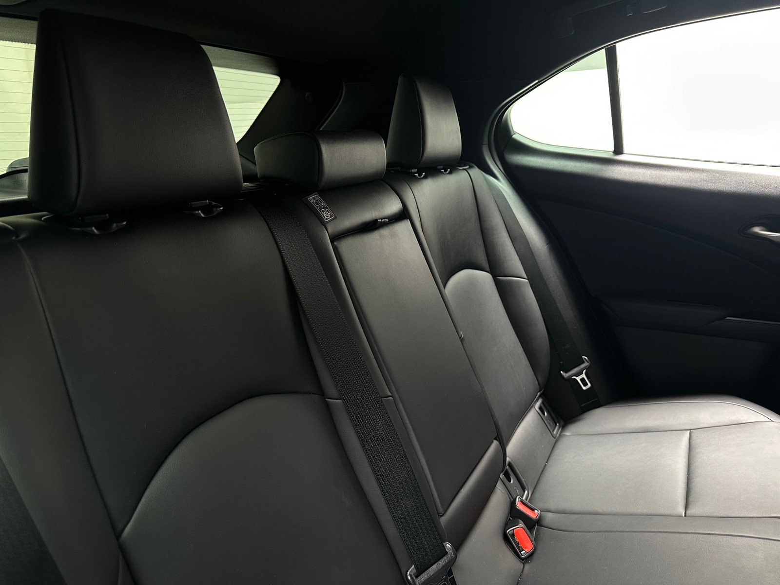 Thumbnail: 2020 Lexus UX - 5