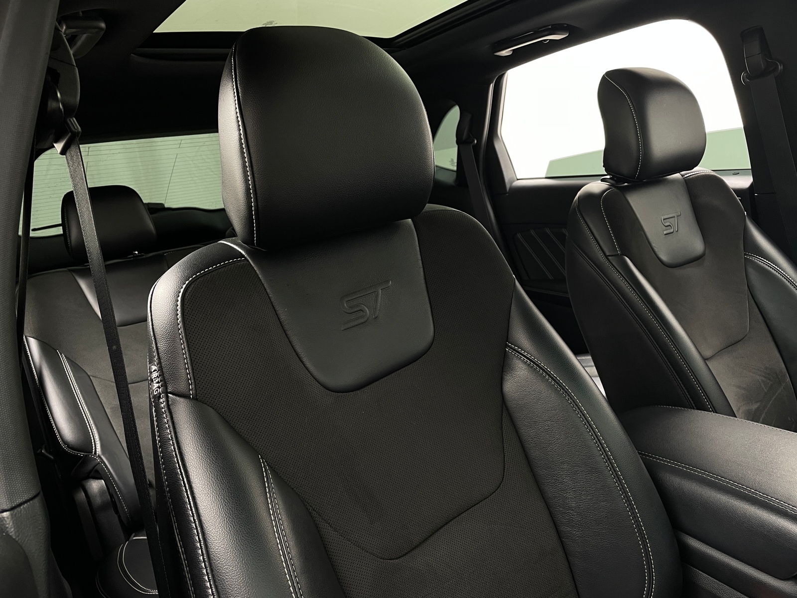 Thumbnail: 2019 Ford Edge - 2