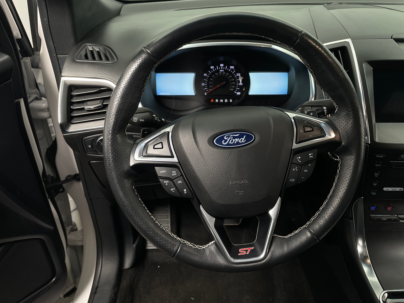 Thumbnail: 2019 Ford Edge - 5