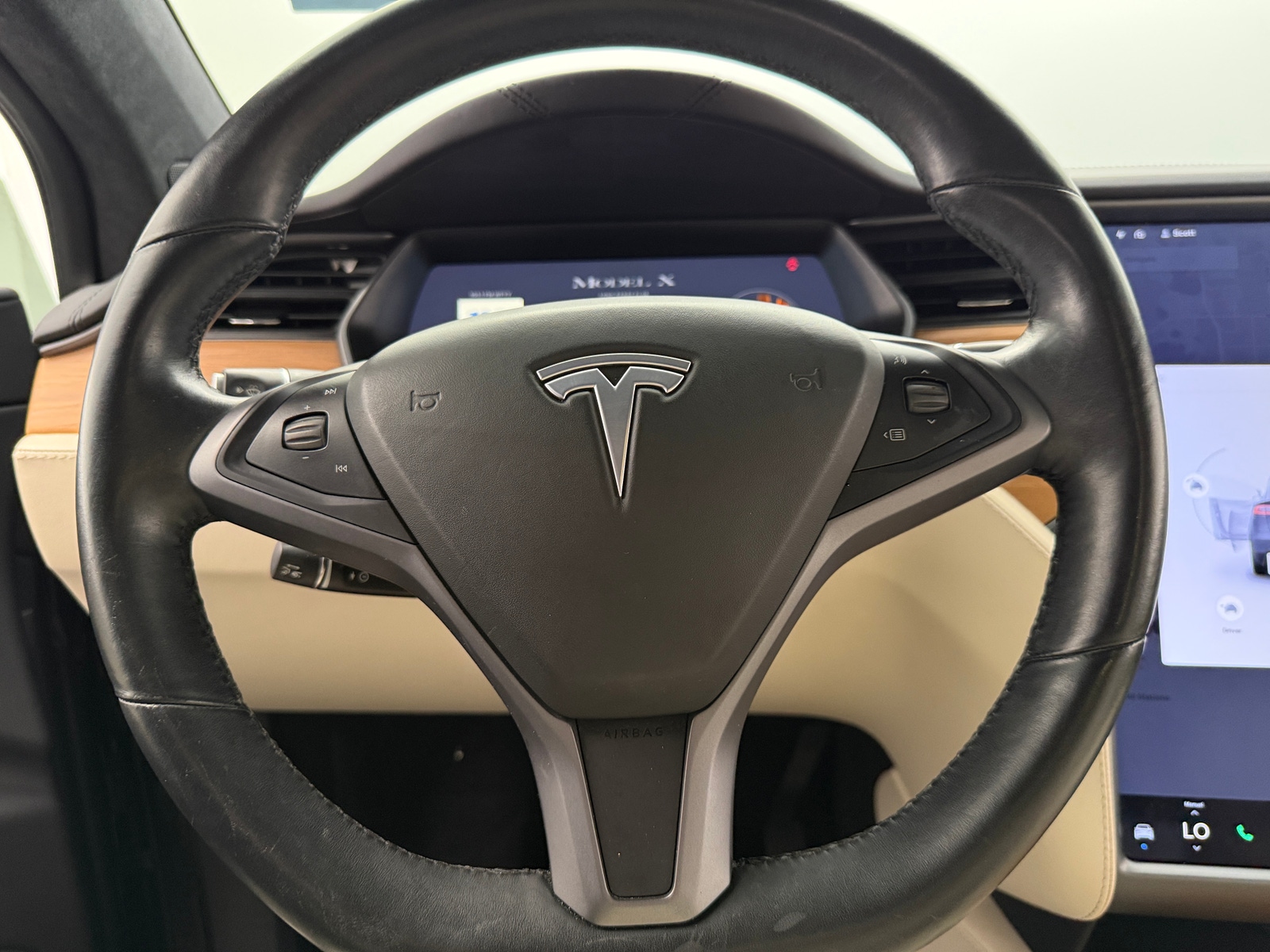 Thumbnail: 2020 Tesla Model X - 4