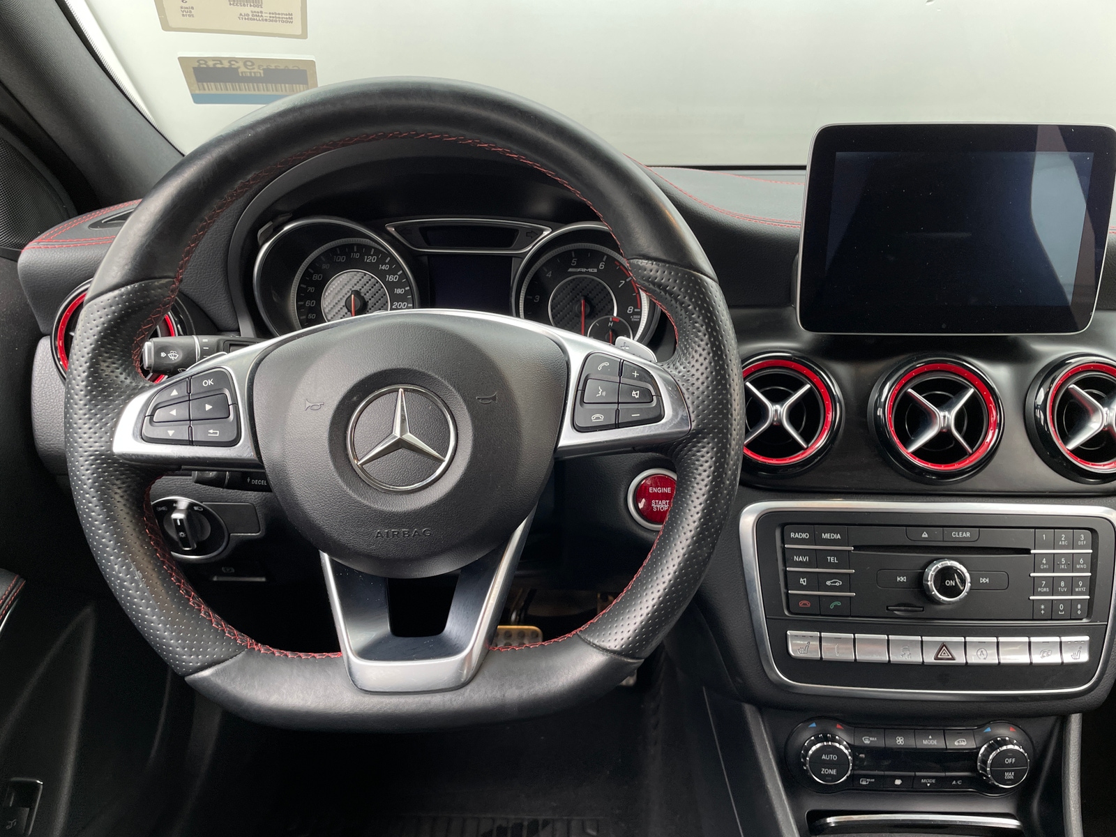 Thumbnail: 2018 Mercedes-Benz GLA - 4