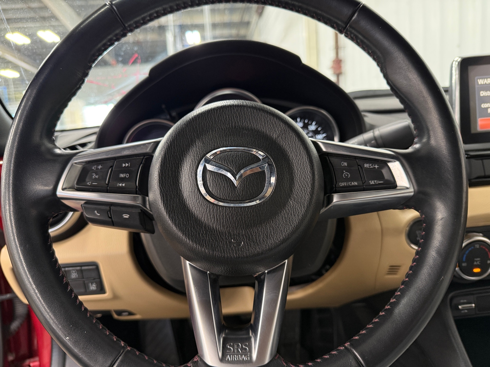 Thumbnail: 2017 Mazda MX-5 Miata - 4
