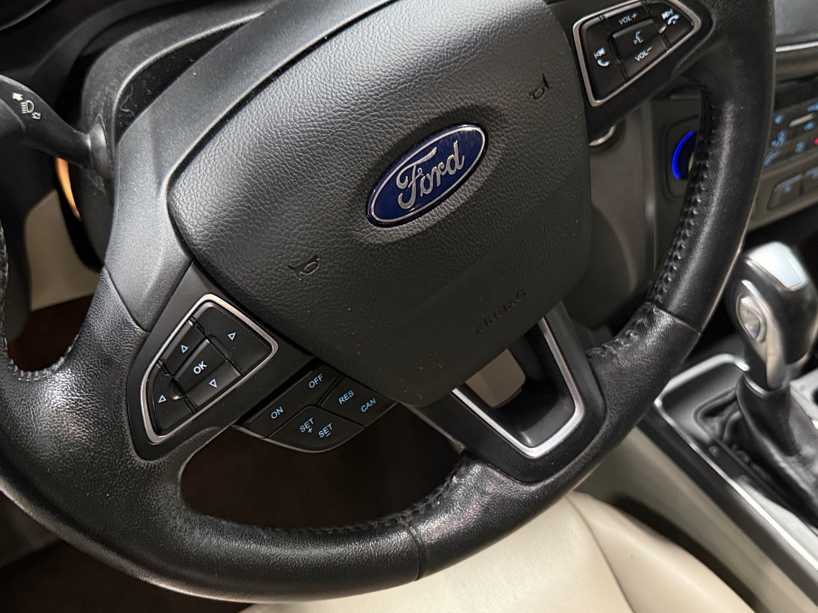 Thumbnail: 2019 Ford Escape - 4