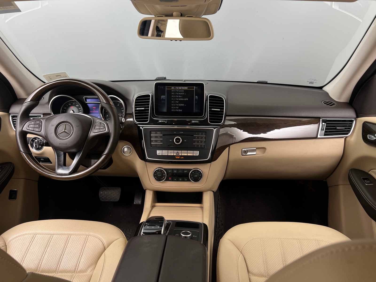 Thumbnail: 2016 Mercedes-Benz GLE - 2