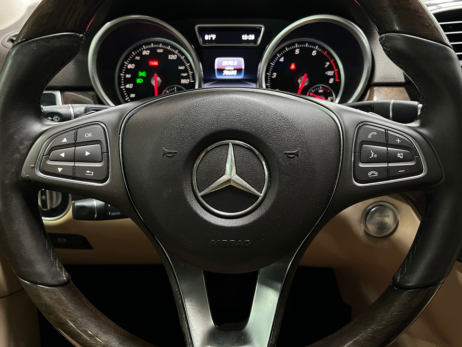 Thumbnail: 2016 Mercedes-Benz GLE - 4