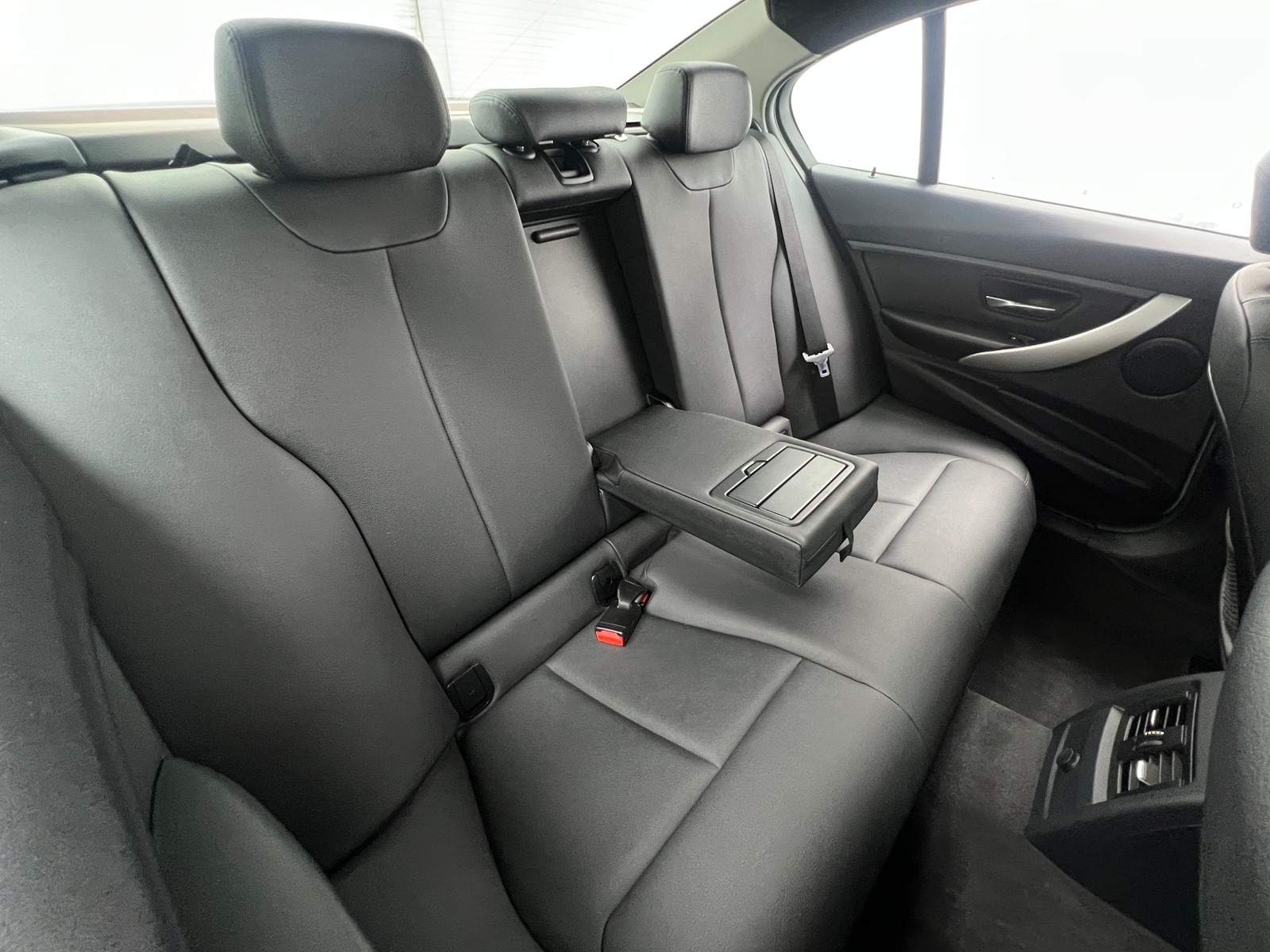 Thumbnail: 2013 BMW 3 Series - 6