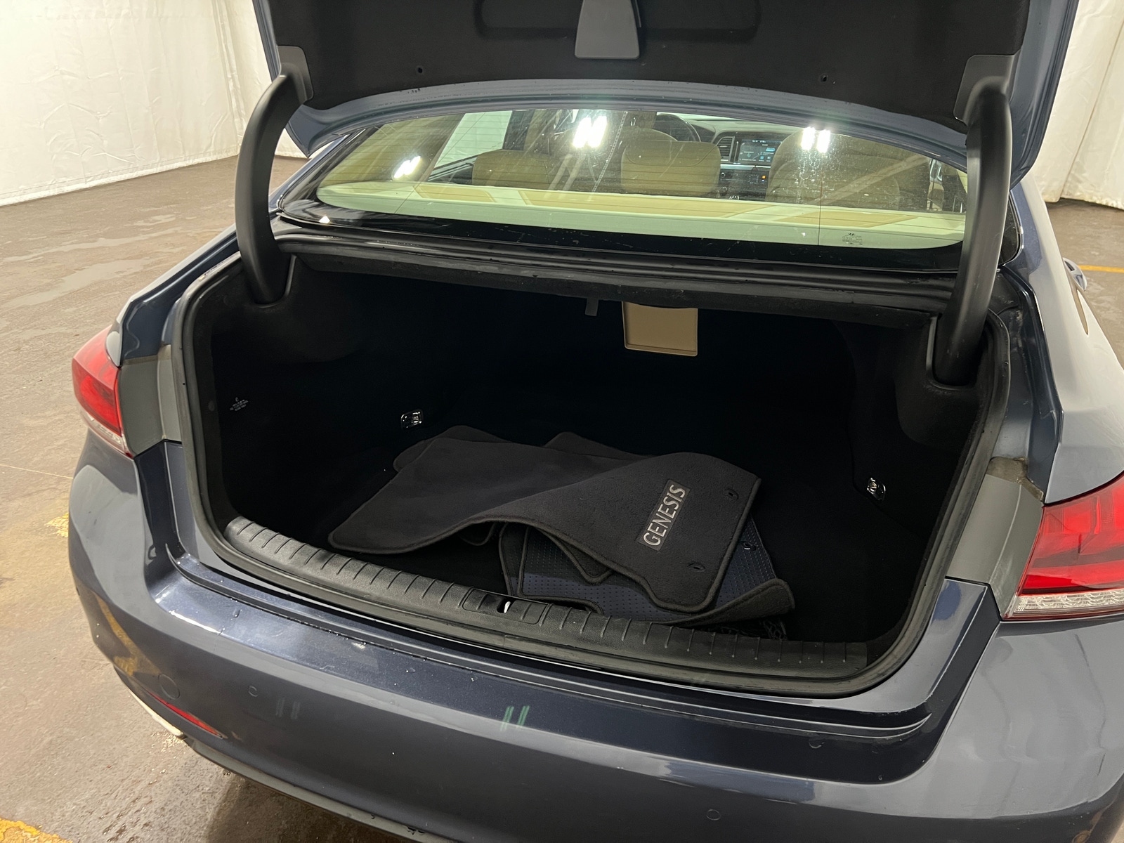 Thumbnail: 2015 Hyundai Genesis - 6
