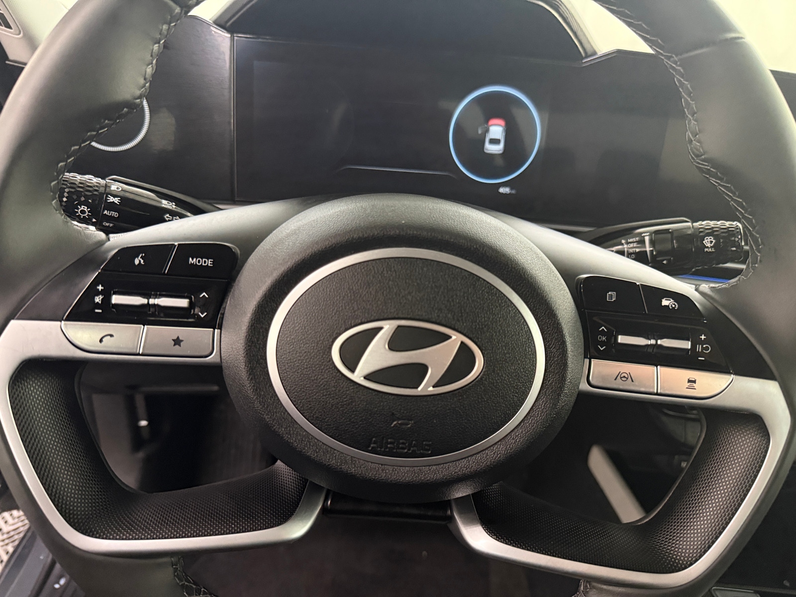 Thumbnail: 2025 Hyundai Elantra - 4