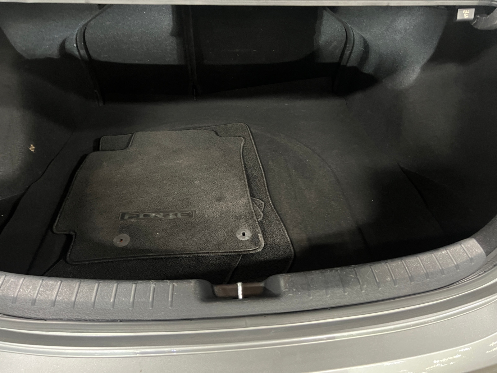 Thumbnail: 2023 Kia Forte - 7