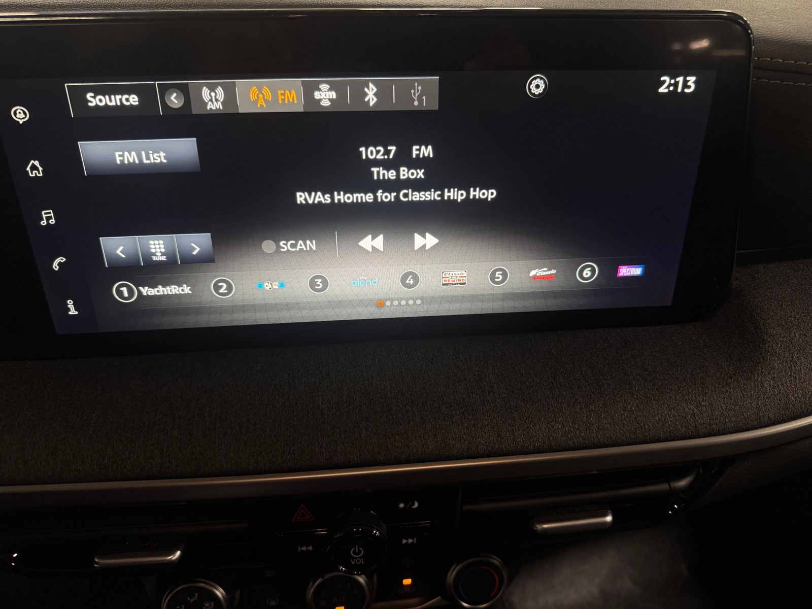 Thumbnail: 2025 Nissan Kicks - 4