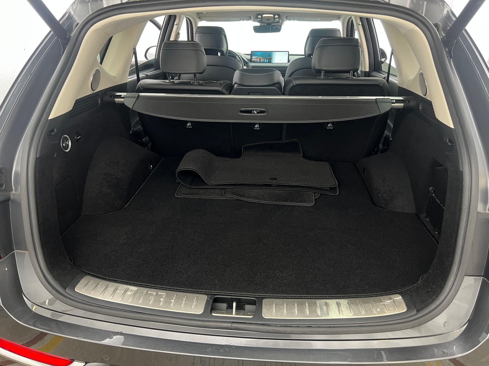 Thumbnail: 2021 Genesis GV80 - 6