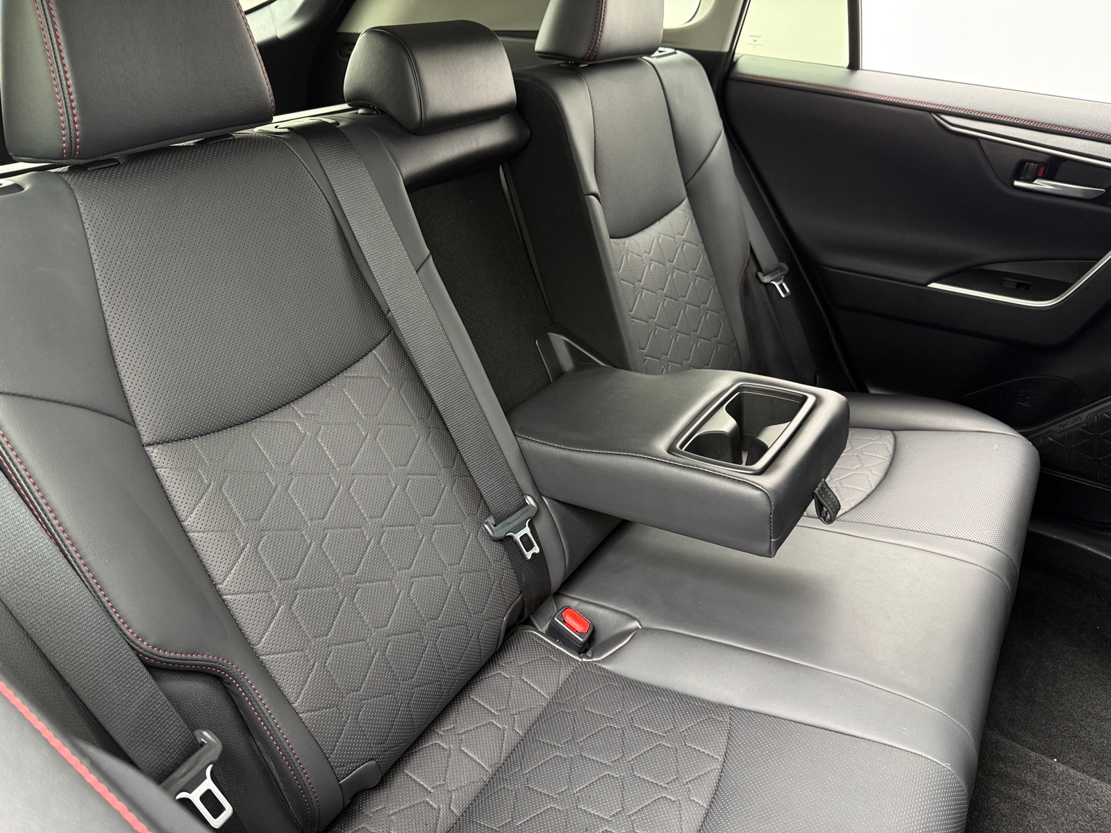 Thumbnail: 2021 Toyota RAV4 - 5