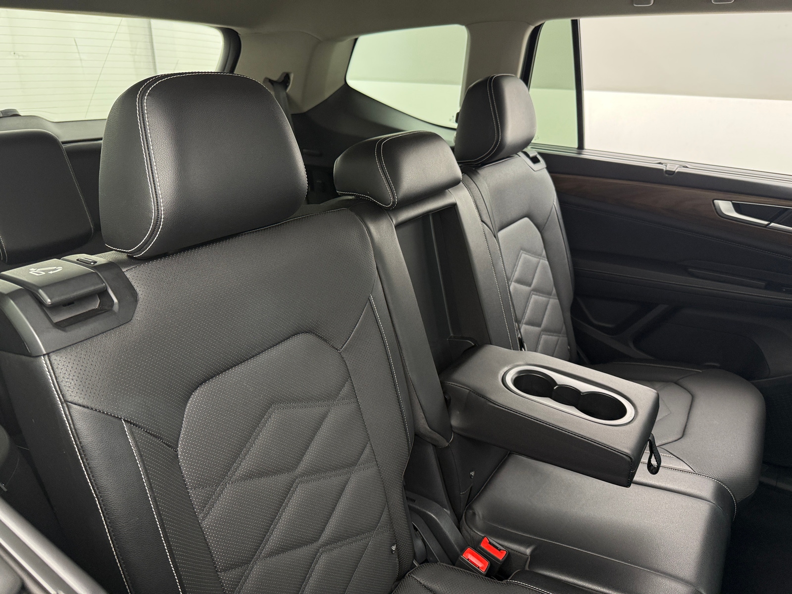 Thumbnail: 2024 Volkswagen Atlas - 5