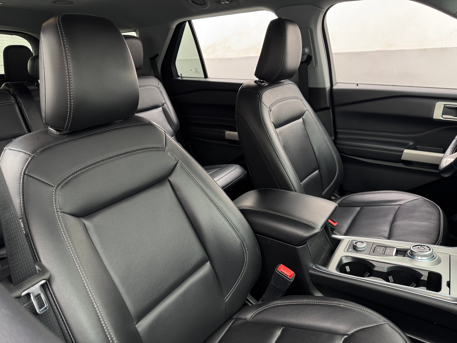 Thumbnail: 2022 Ford Explorer - 2