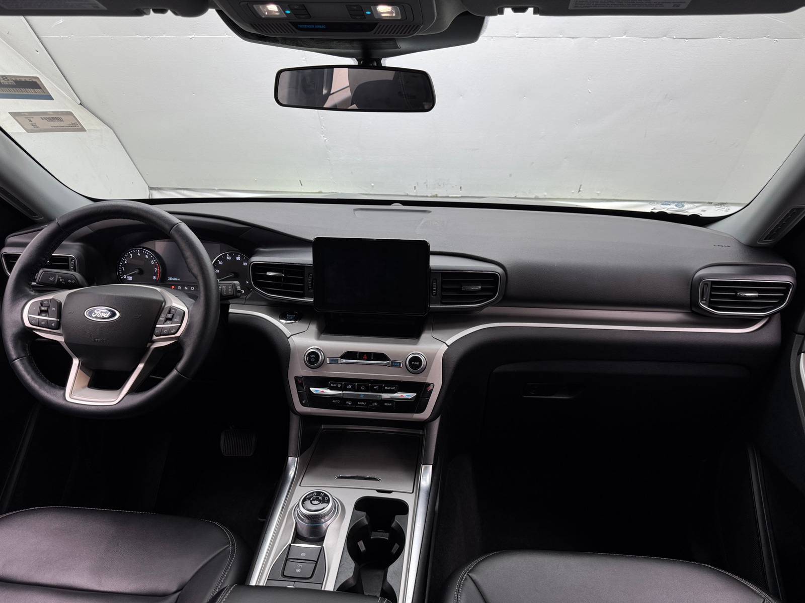 Thumbnail: 2022 Ford Explorer - 3