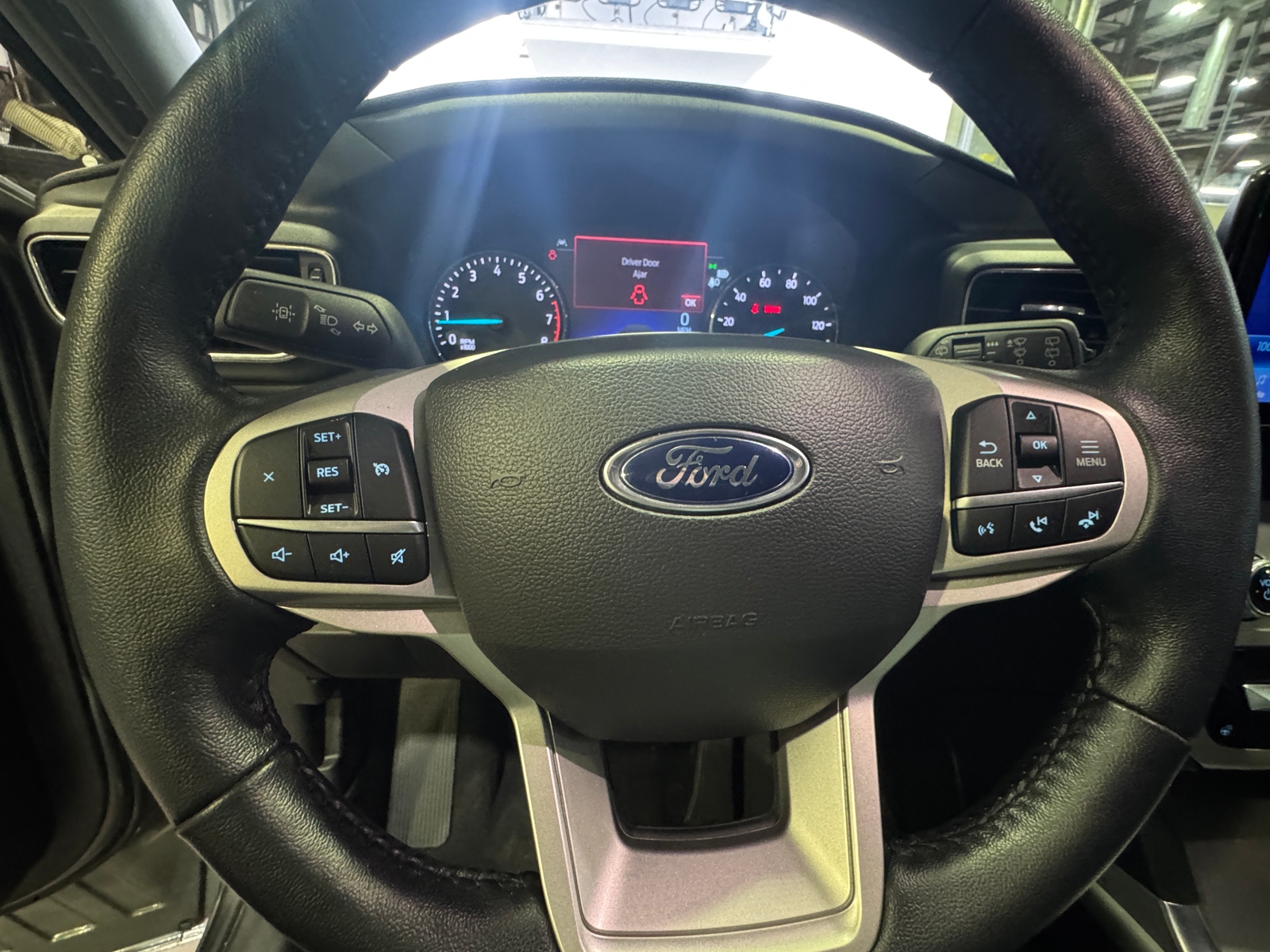 Thumbnail: 2022 Ford Explorer - 5