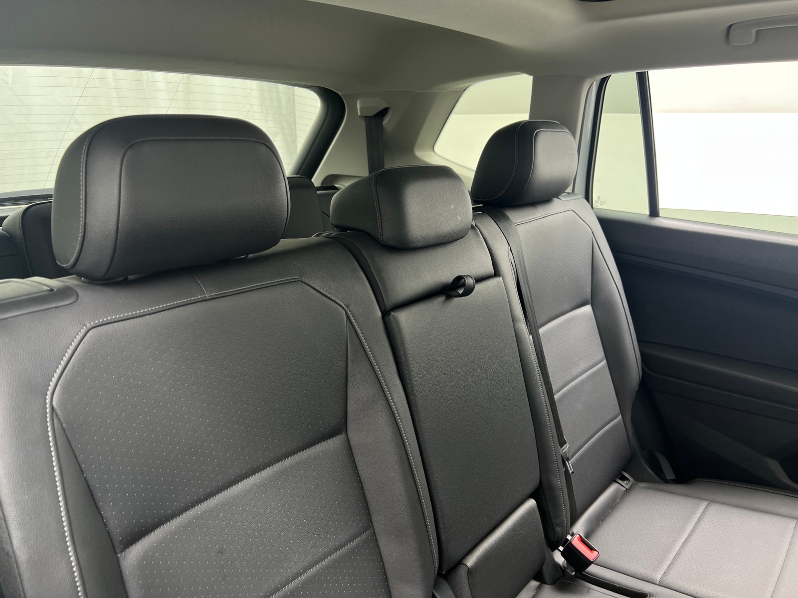 Thumbnail: 2018 Volkswagen Tiguan - 5