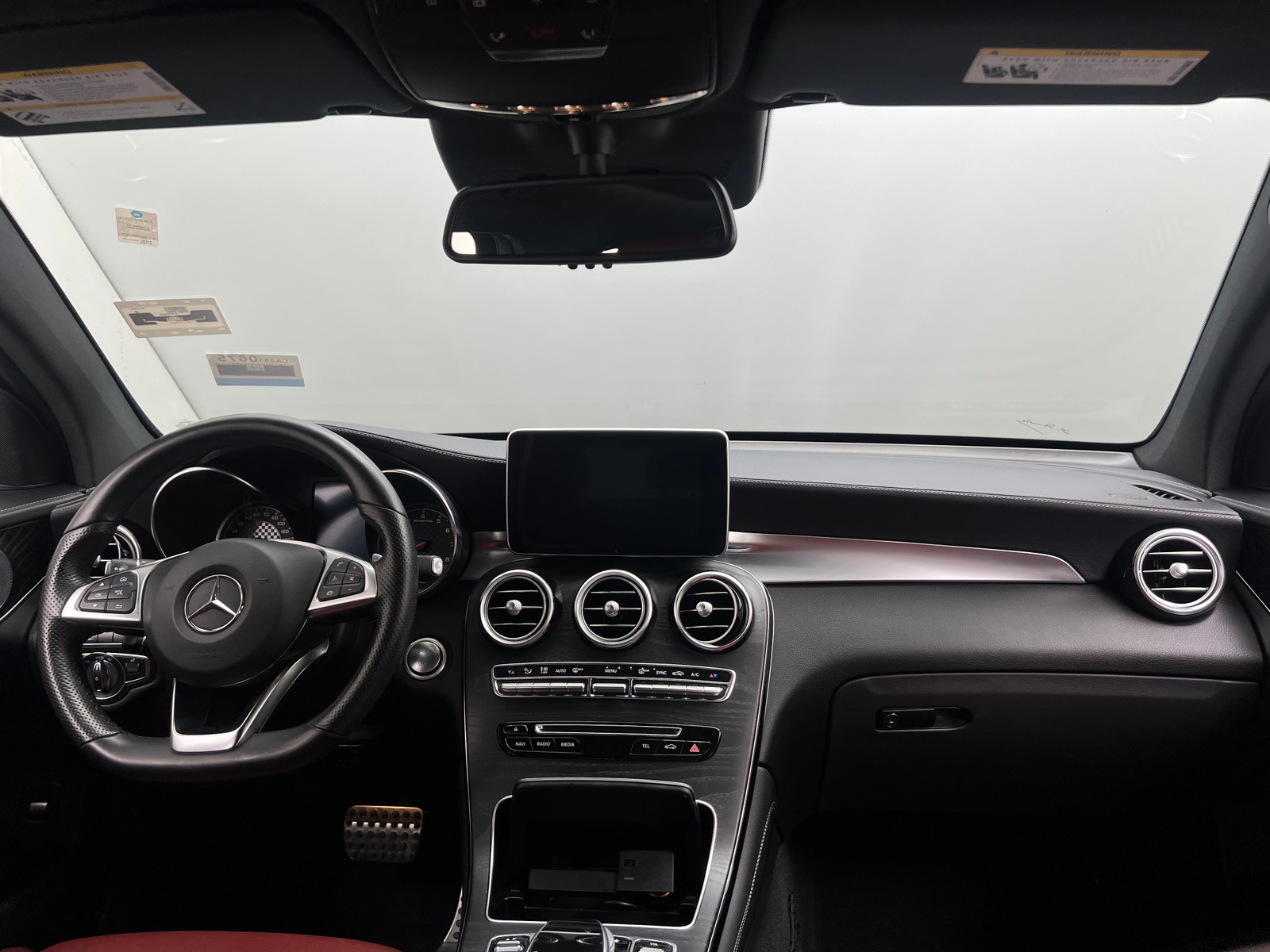 Thumbnail: 2017 Mercedes-Benz GLC - 2