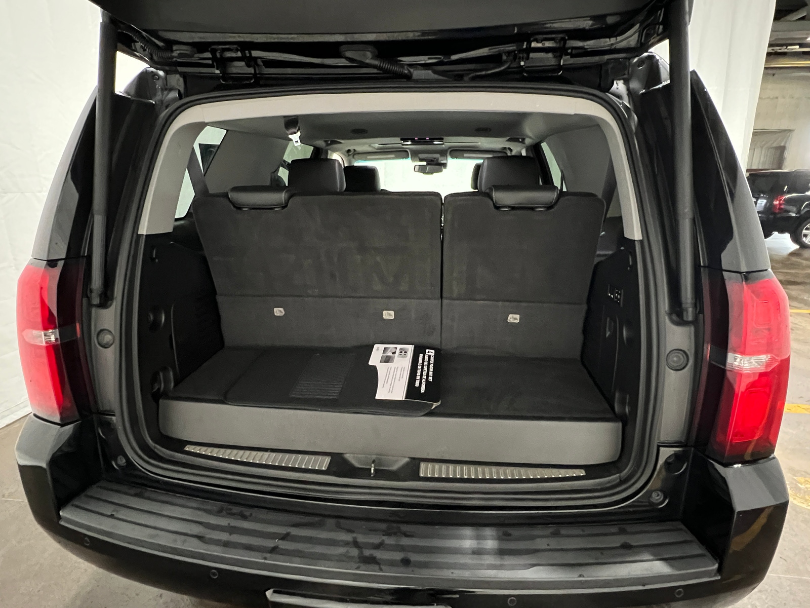 Thumbnail: 2017 Chevrolet Tahoe - 6