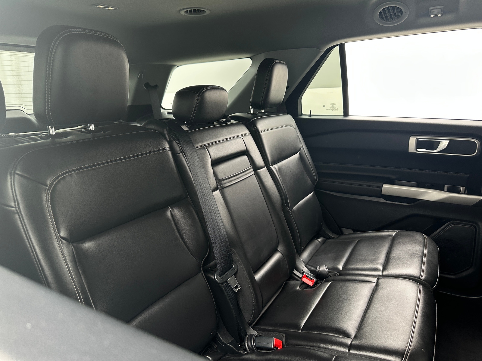 Thumbnail: 2022 Ford Explorer - 6