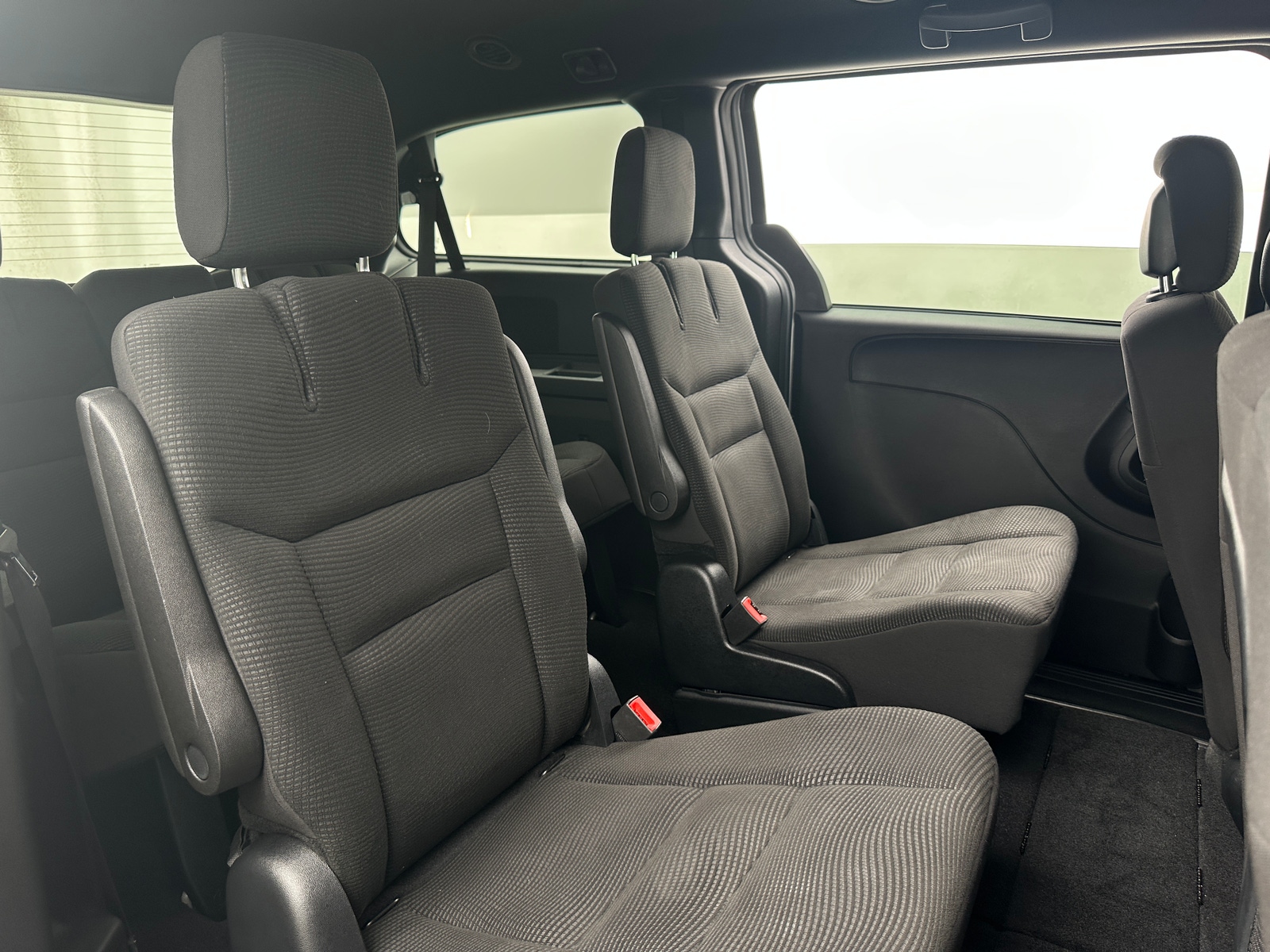 Thumbnail: 2020 Dodge Grand Caravan - 6