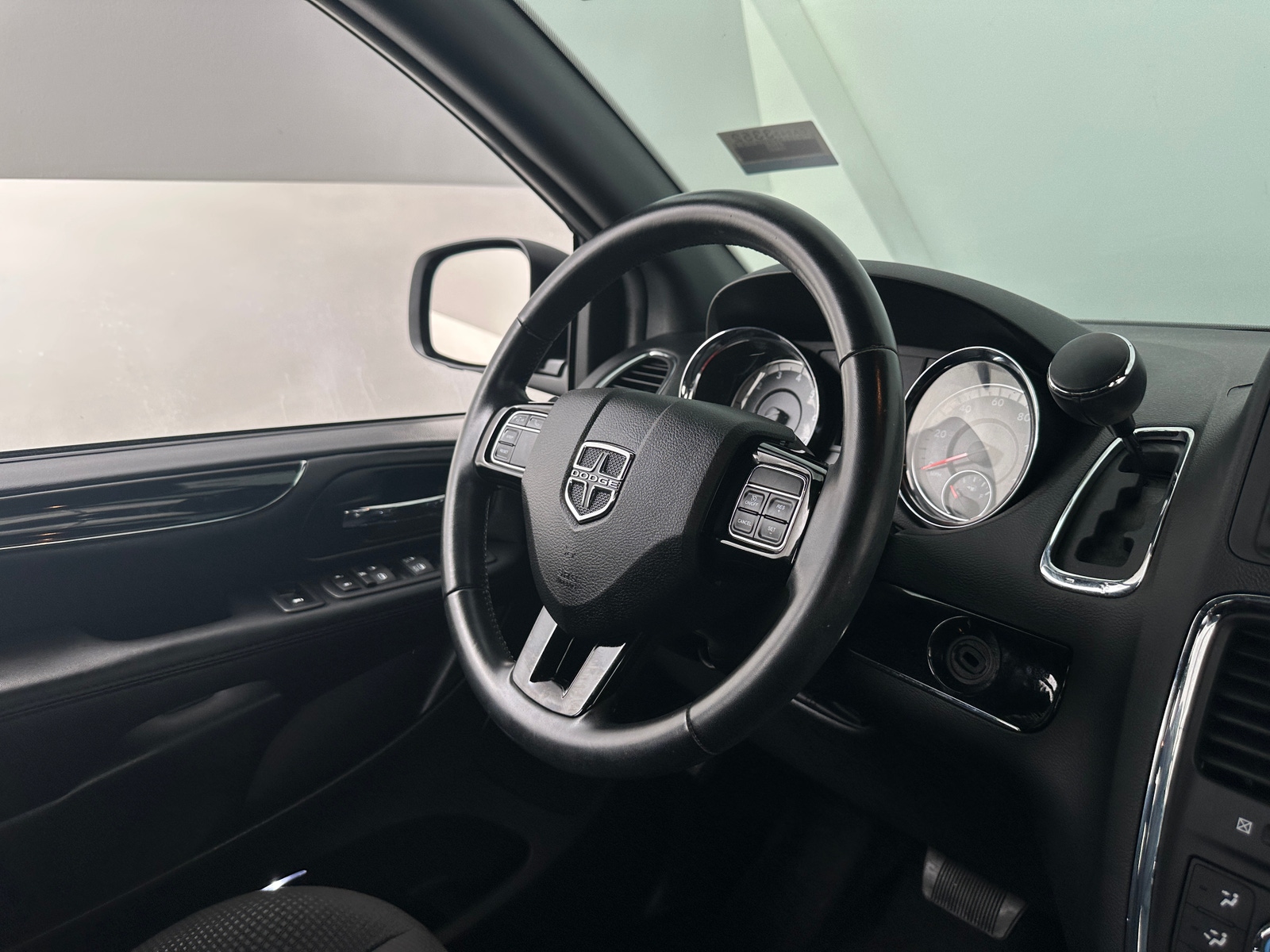 Thumbnail: 2020 Dodge Grand Caravan - 5